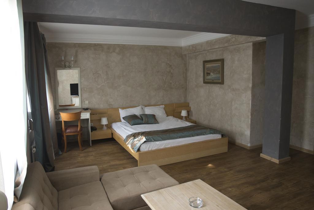 Green Hotel Alexander Palace Софія Екстер'єр фото